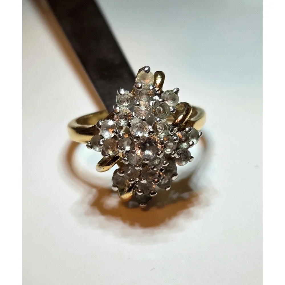 Vintage 18KGE Waterfall Cluster Cocktail Ring Size 9‎